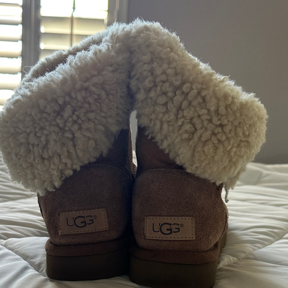 UGG Tan Boots with Cream Shearling